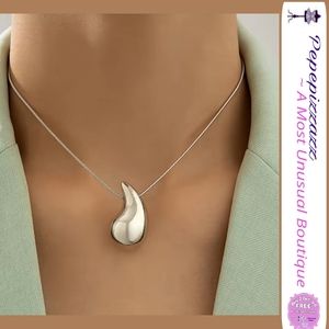 18kgp large CHUNKY 💧 Waterdrop Necklace.